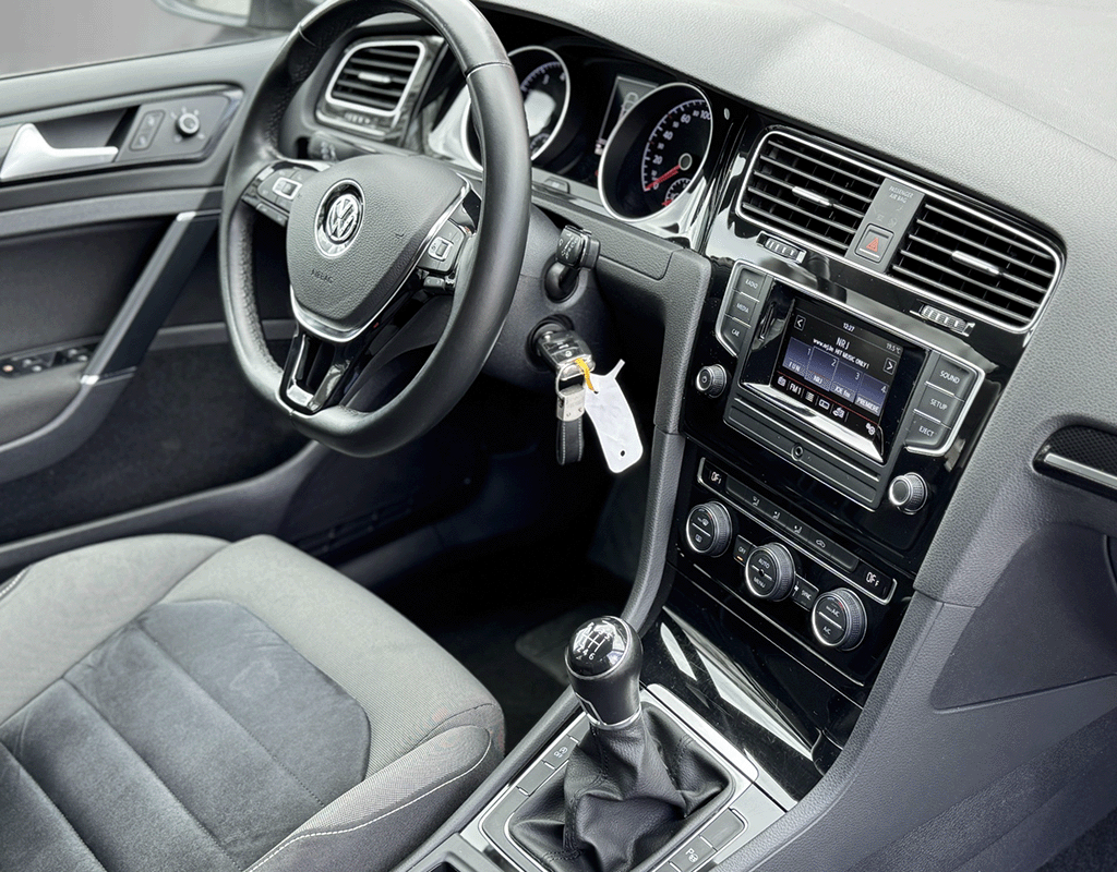 Volkswagen Golf VII