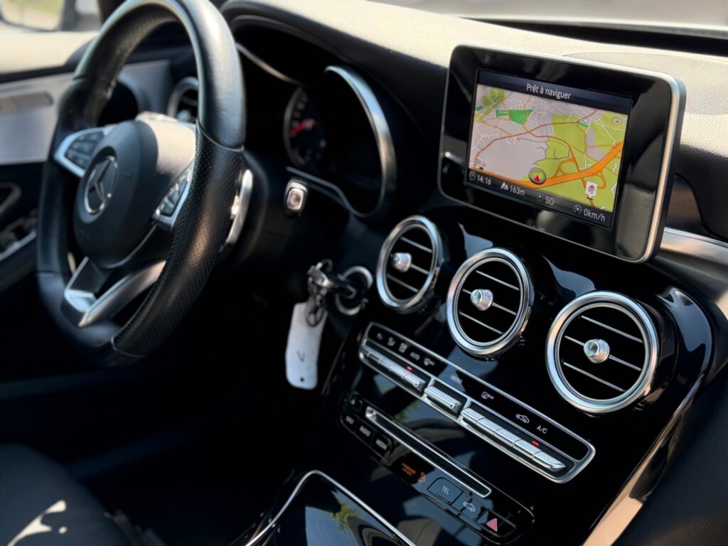 Mercedes-Benz C180