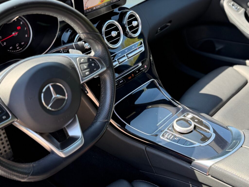 Mercedes-Benz C180