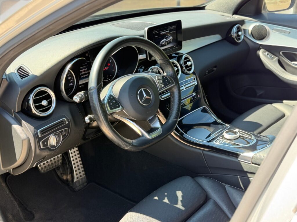 Mercedes-Benz C180