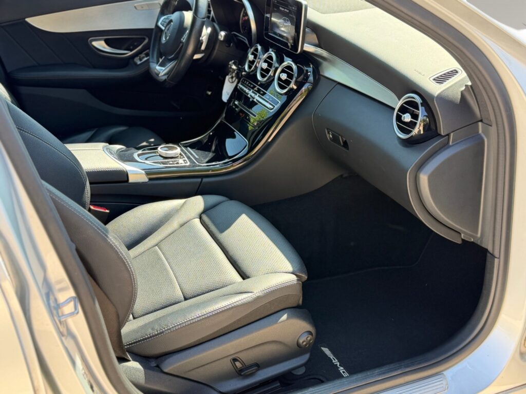 Mercedes-Benz C180