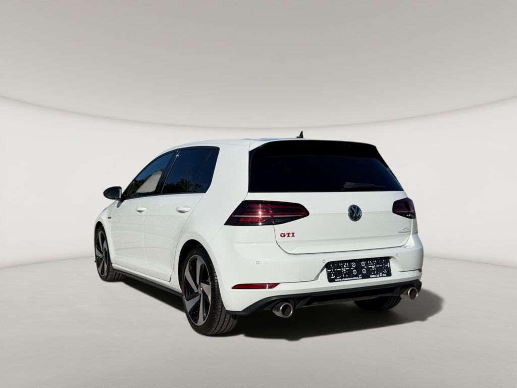Volkswagen Golf VII GTI